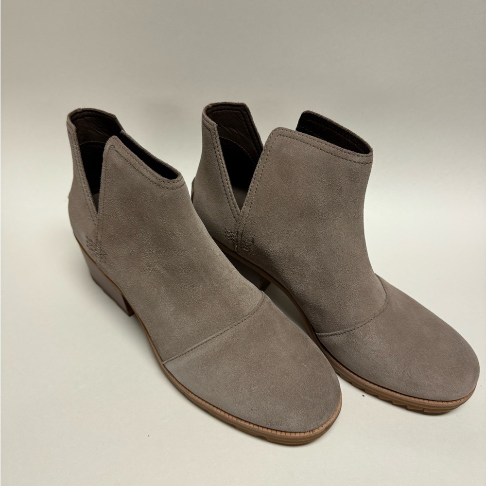 Women's Tan Ankle Boots